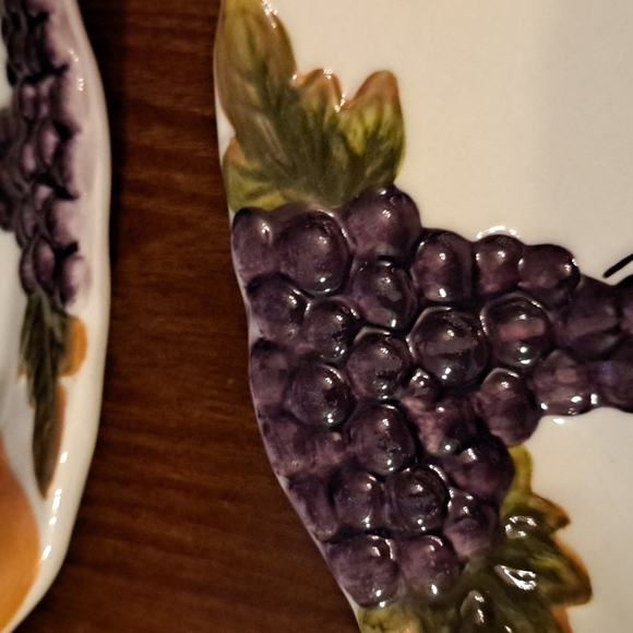 2 Celebrating HOME stoneware collection dinner plates - Picture 4 of 8